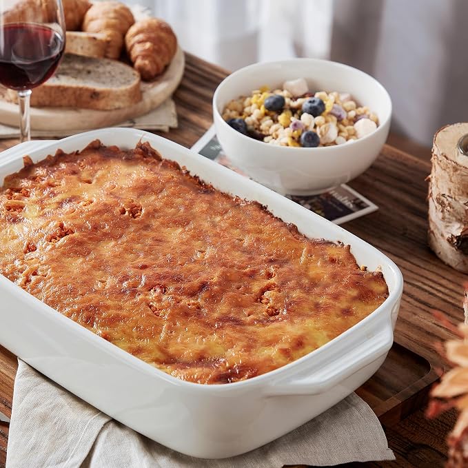 Large Ceramic Casserole Dish with Lid, 4.0 Quart Covered Rectangular Stoneware Baking Dishes for Oven, Deep 9x13 Inch Lasagna Pans for Baking and Serving, Perfect for Christmas, White