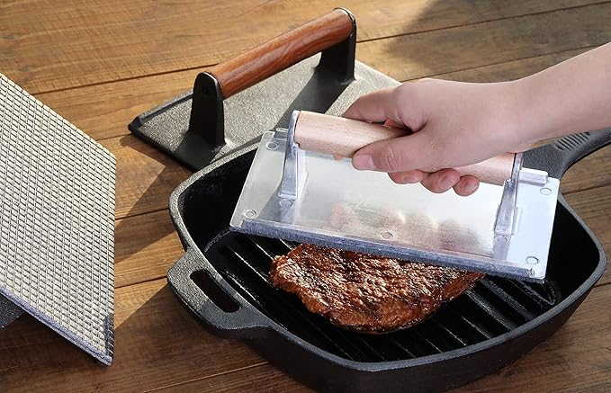 New Star Food Service 36411 Commercial Grade Aluminum Steak Weight/Bacon Press, 8.25 by 4.25-Inch
