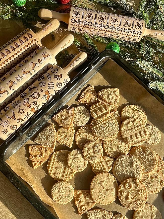 SCANDINAVIAN CHRISTMAS Embossing Rolling Pin Embossing Rolling Pin With Christmas Tree Deer Heart Gingerbread Cookies