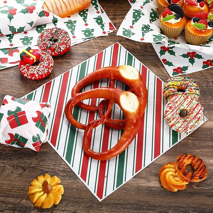 Reallnaive 600 Pcs Christmas Gift Wax Paper Sheets 12 x 12 Inch Parchment Deli Tissue Paper Sandwich Wrapping Sheets Food Basket Liners for Kitchen Restaurant Baking Supplies, 6 Styles
