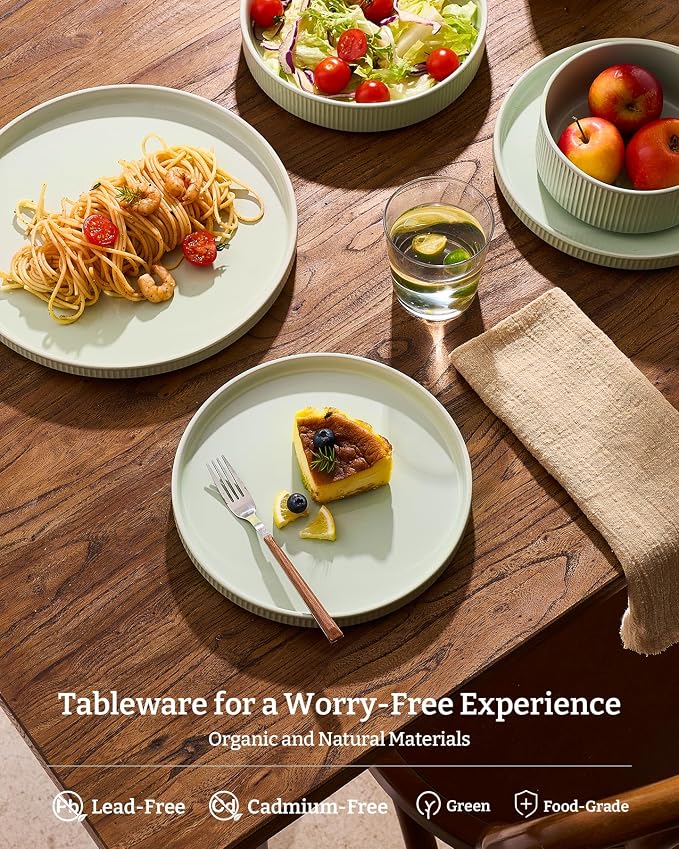 Famiware Star 24-Piece Stoneware Dinnerware Set for 6 – Shallow Pasta Bowls & Flat Plates – Modern Rustic Dishes, Everyday & Formal Use – Chip & Scratch Resistant, Microwave & Dishwasher Safe, Green