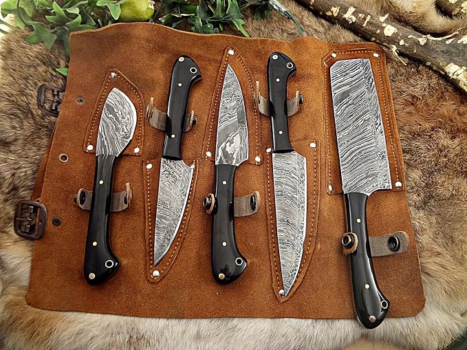 Custom made hand forged Damascus steel full tang blade kitchen knife set, Overall 45 inches Length of Damascus sharp knives (10.6+9.6+9.0+8.0+7.6) Inches, Leather suede sheath (Bull horn)